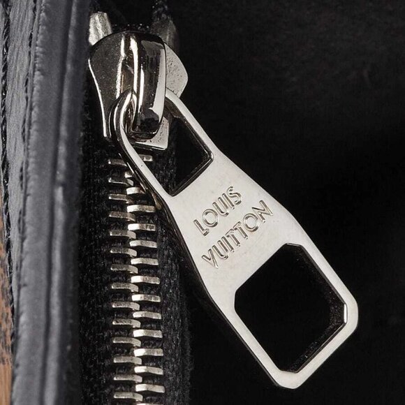 Louis Vuitton Giant Monogram Reverse Canvas Dauphine Bumbag Bag - Picture 10 of 11